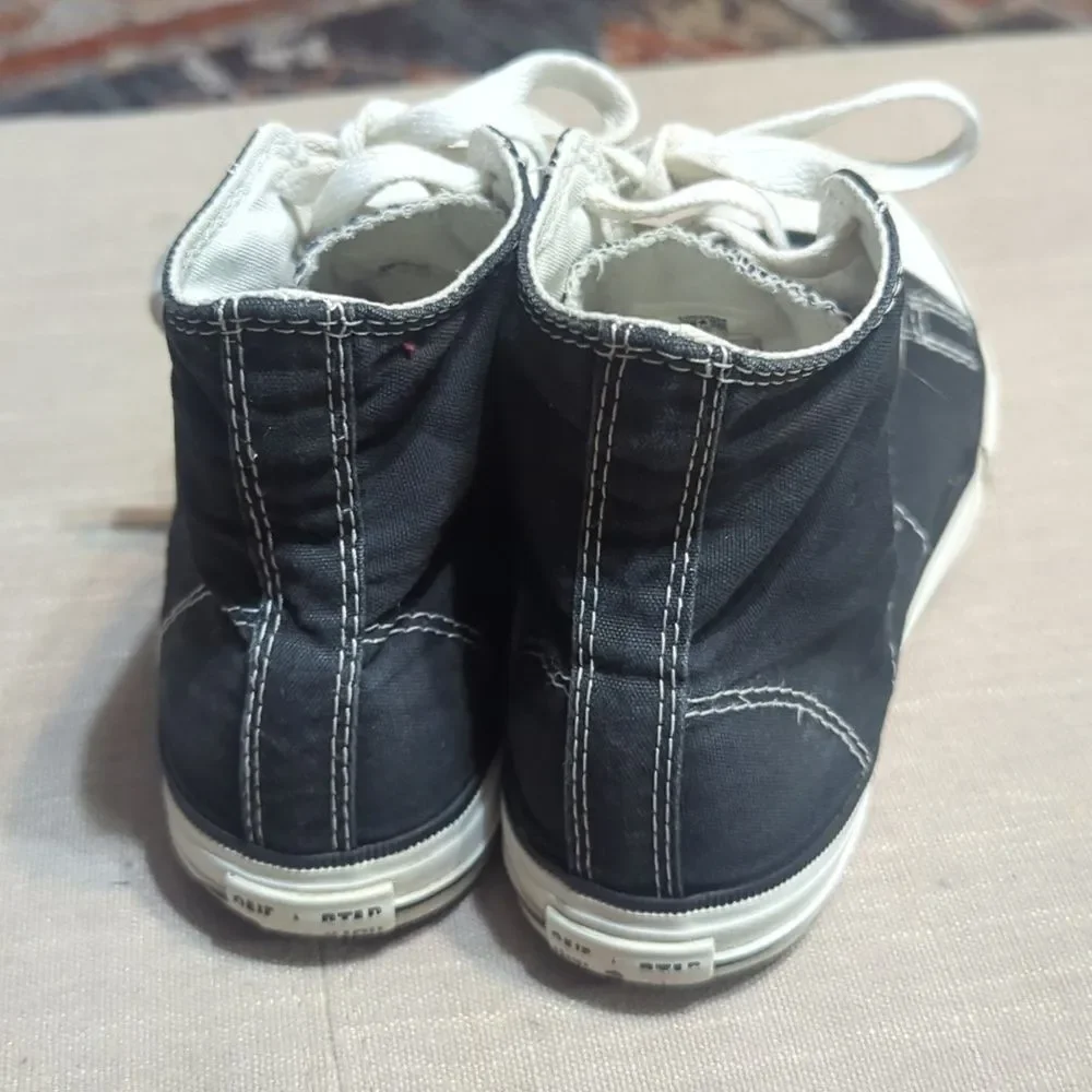 vintage 2004 Converse One Star Junior hi top sneakers